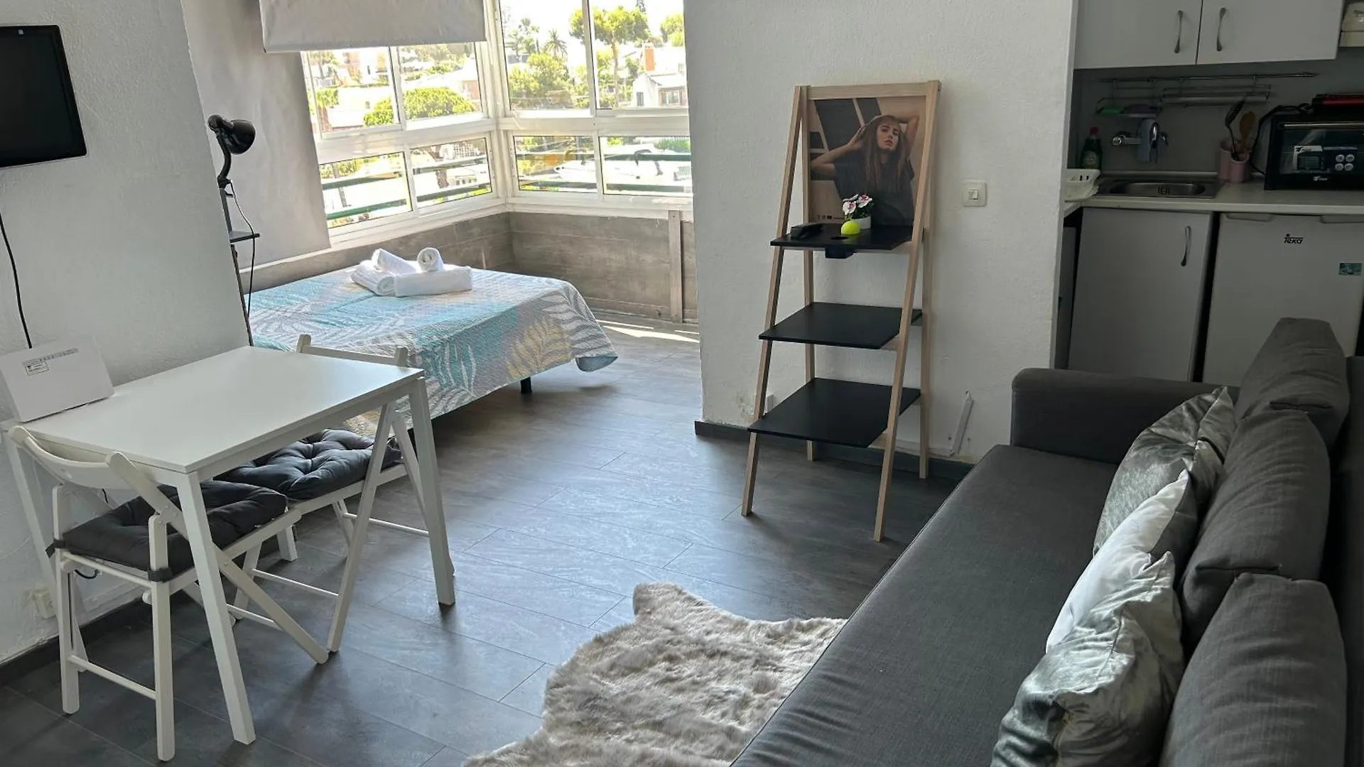 Apartamento Vistas Al Mar Urbanización El Candado Málaga